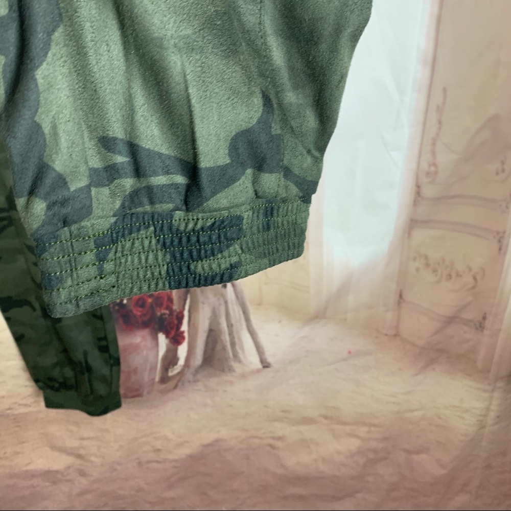 NEW Anthropologie Textured Camo Joggers - Picture 8 of 15
